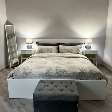Trento House Zona Stazione Centro Storico Apartment ปาร์มา ภายนอก รูปภาพ